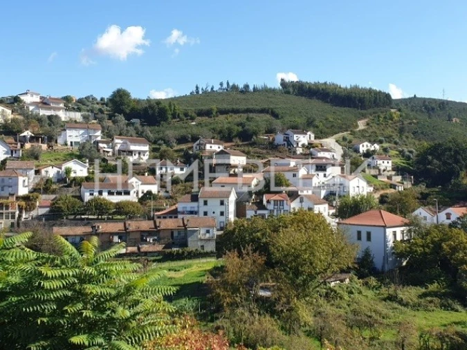 Moradia T3 para Venda em Vila Cova de Alva e Anseriz Foto 6