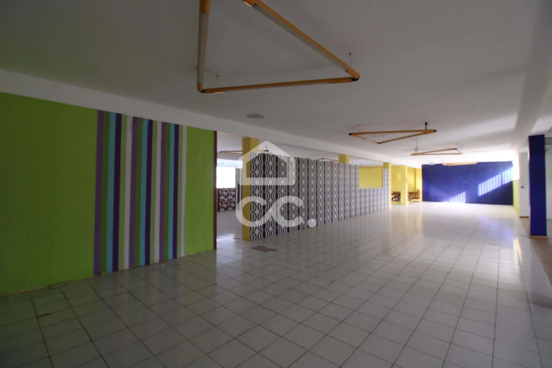 Armazém para Venda em Vila Verde da Raia Foto 39