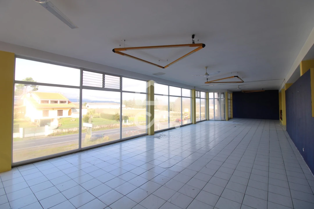 Armazém para Venda em Vila Verde da Raia Foto 48