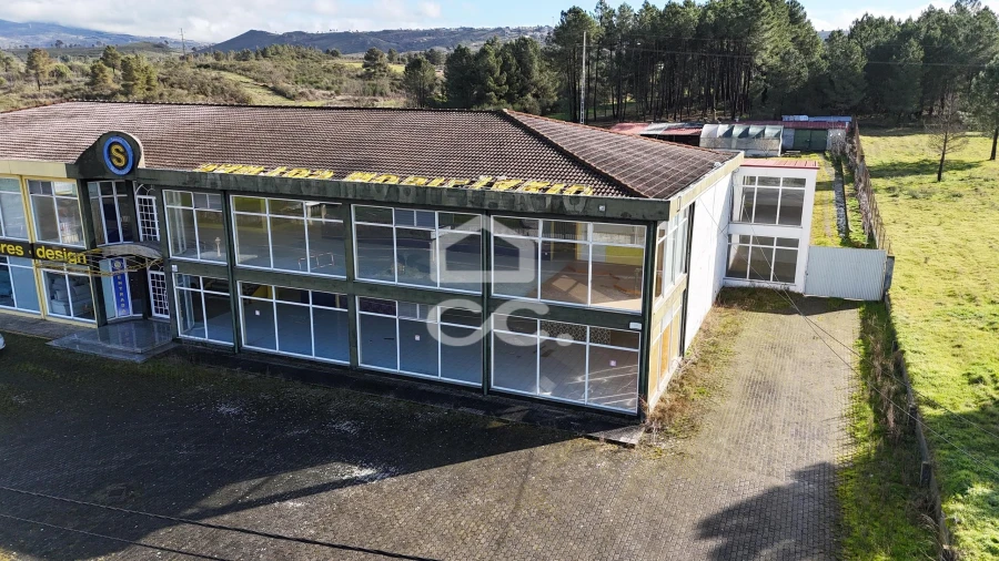 Armazém para Venda em Vila Verde da Raia Foto 65