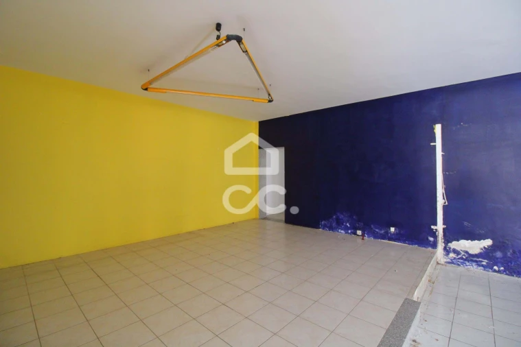 Armazém para Venda em Vila Verde da Raia Foto 13