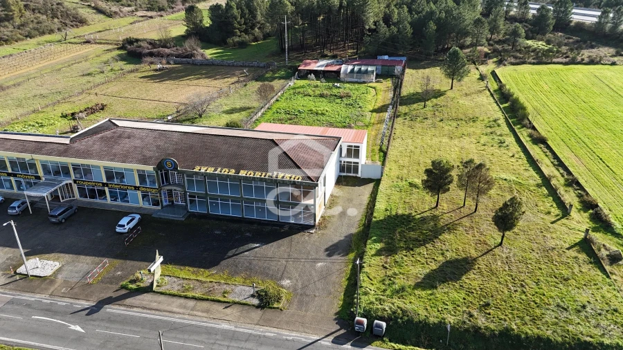 Armazém para Venda em Vila Verde da Raia Foto 55