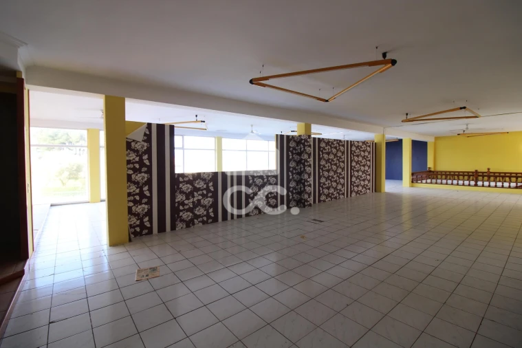 Armazém para Venda em Vila Verde da Raia Foto 42