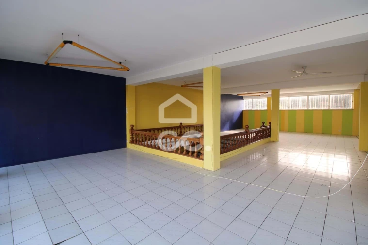 Armazém para Venda em Vila Verde da Raia Foto 10