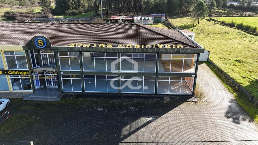 Armazém para Venda em Vila Verde da Raia Foto 62