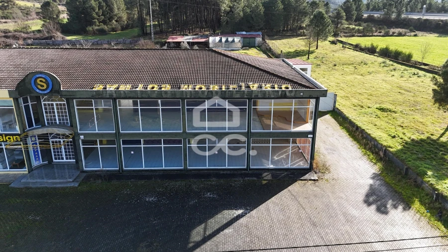 Armazém para Venda em Vila Verde da Raia Foto 63