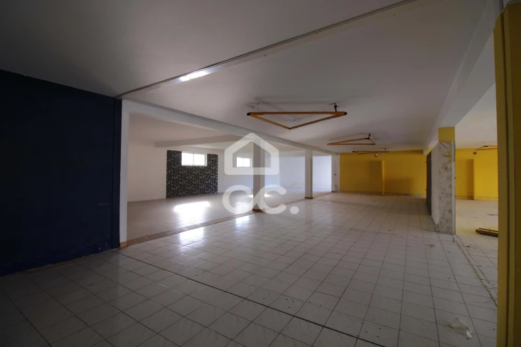 Armazém para Venda em Vila Verde da Raia Foto 12