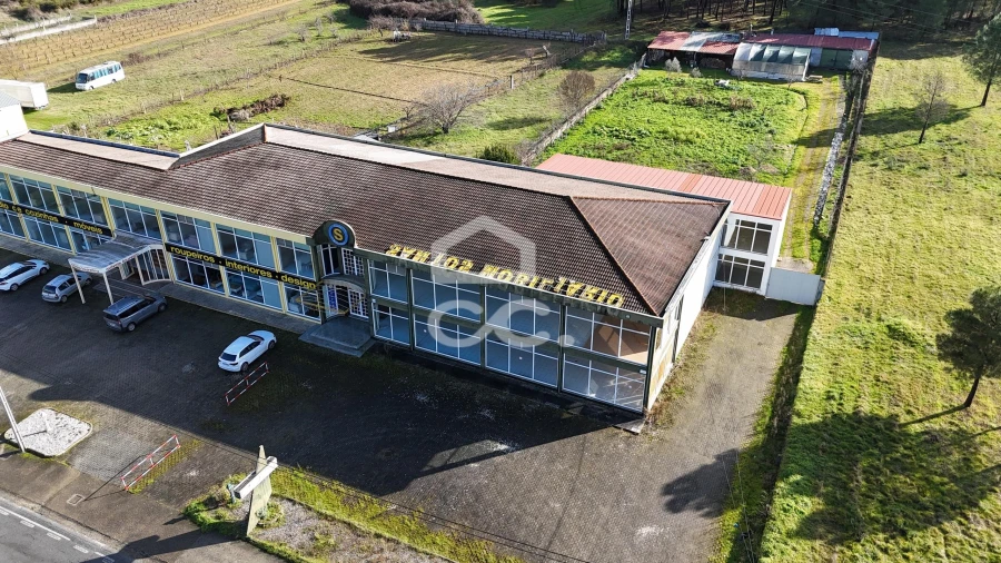 Armazém para Venda em Vila Verde da Raia Foto 53