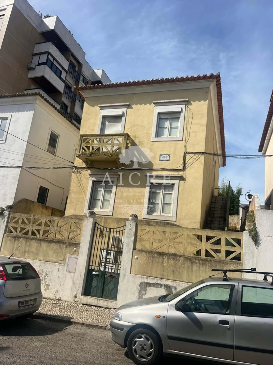 Moradia T2 para Venda em Carnide Foto 3