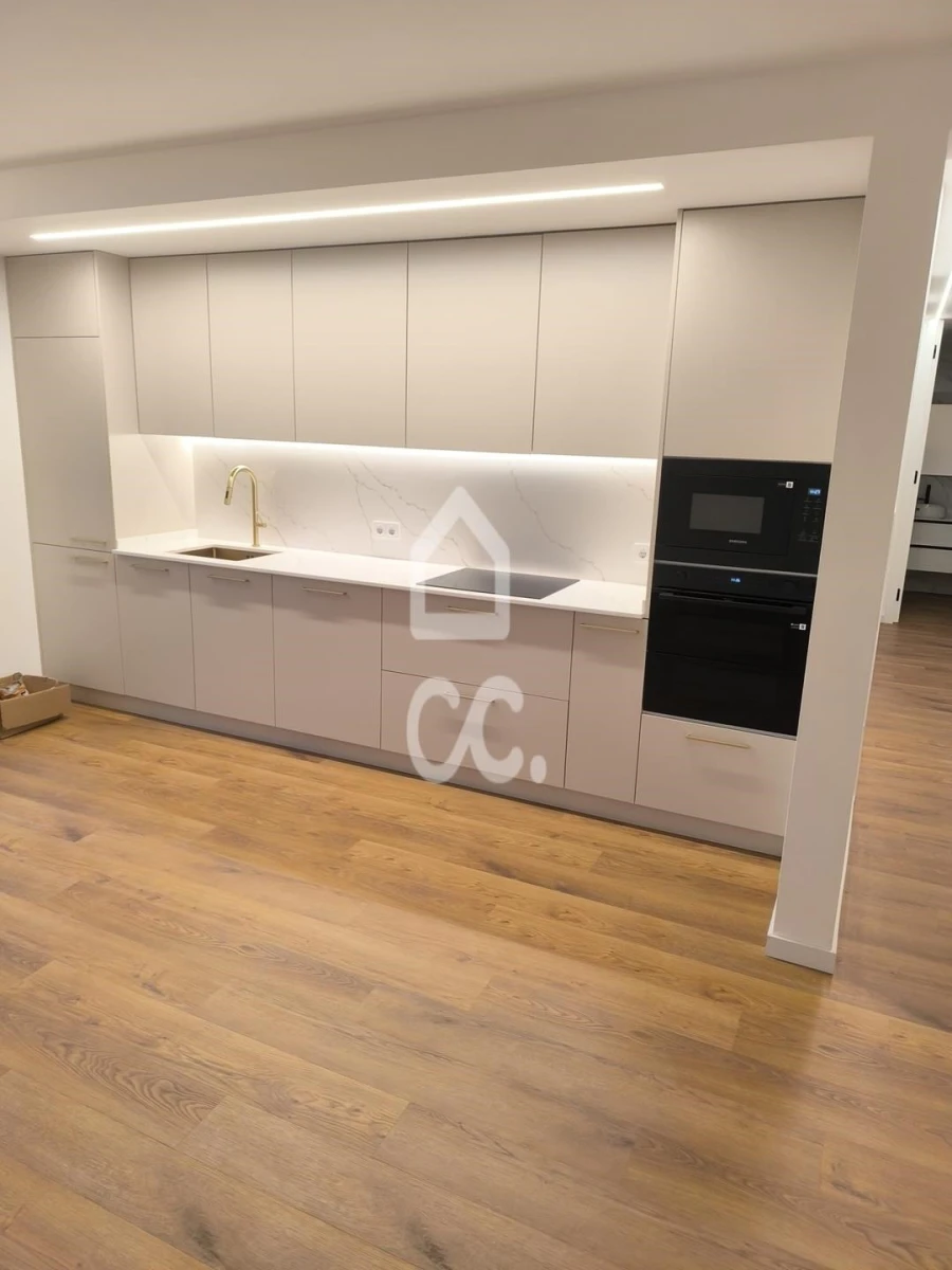 Apartamento T2 para Venda em Santa Maria Maior e Monserrate e Meadela Foto 2