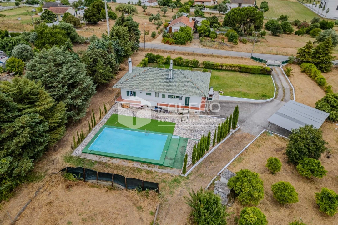 Moradia T6 para Venda em Romeira e Várzea Foto 4