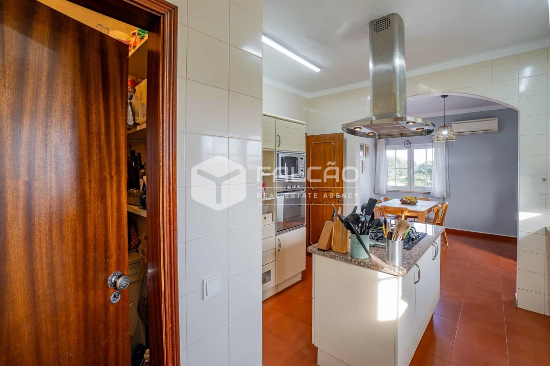 Moradia T6 para Venda em Romeira e Várzea Foto 45