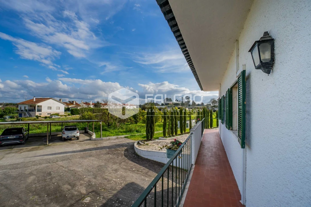 Moradia T6 para Venda em Romeira e Várzea Foto 24