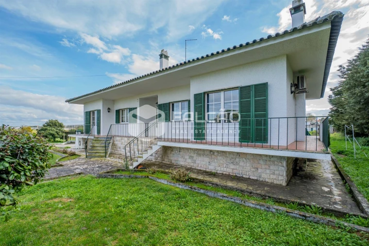 Moradia T6 para Venda em Romeira e Várzea Foto 17