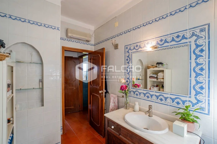 Moradia T6 para Venda em Romeira e Várzea Foto 34