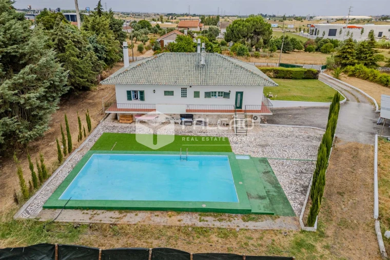 Moradia T6 para Venda em Romeira e Várzea Foto 70