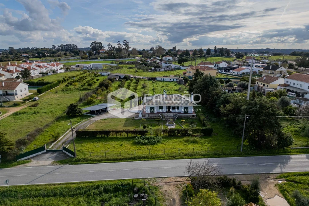 Moradia T6 para Venda em Romeira e Várzea Foto 11