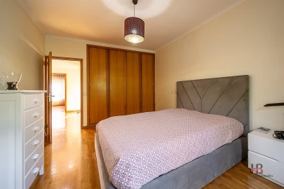 Moradia T3 para Venda em Oliveira do Douro