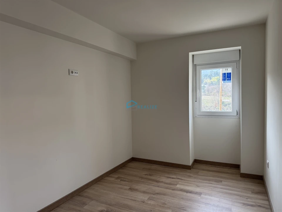 Moradia T2 para Arrendamento em Vila Marim Foto 11