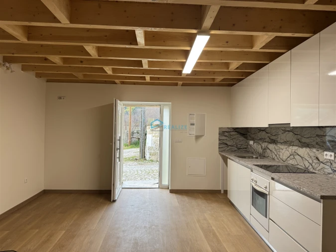 Moradia T2 para Arrendamento em Vila Marim Foto 6