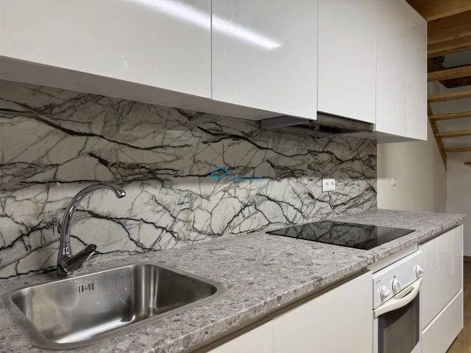 Moradia T2 para Arrendamento em Vila Marim Foto 9