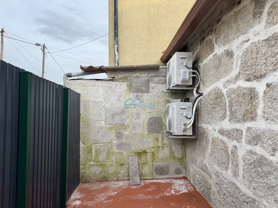 Moradia T2 para Arrendamento em Vila Marim Foto 3