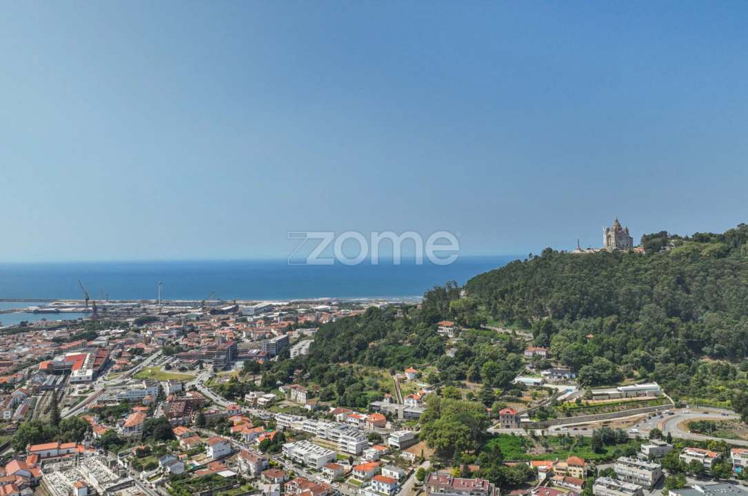 Negócio para Venda em Santa Maria Maior e Monserrate e Meadela Foto 27
