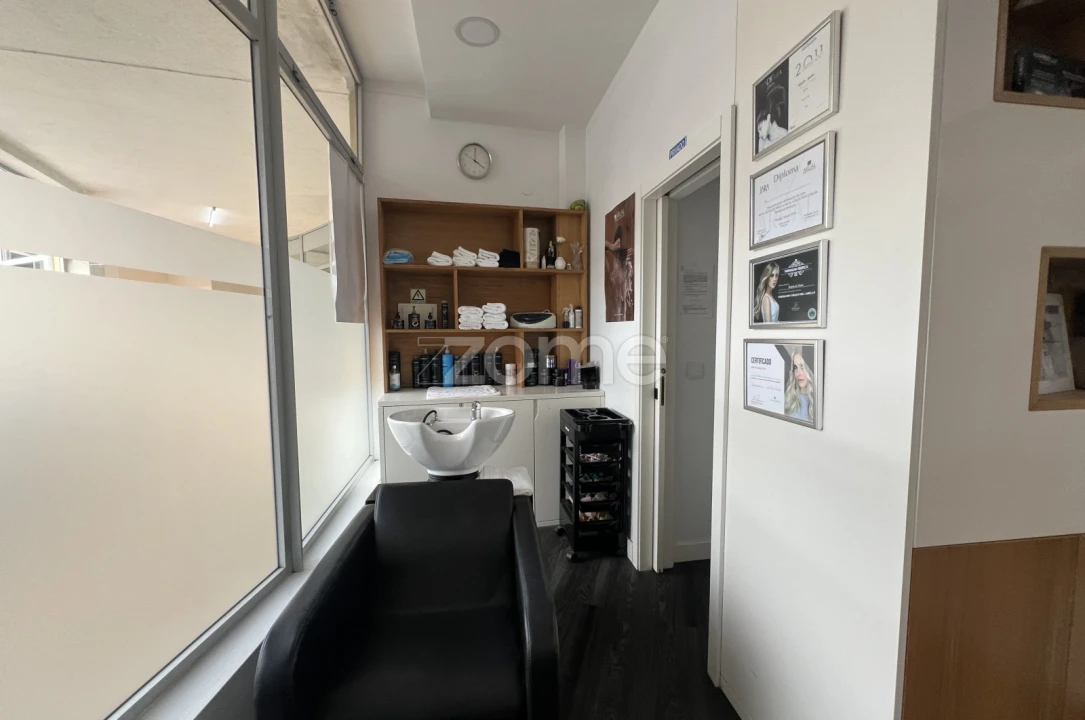 Negócio para Venda em Santa Maria Maior e Monserrate e Meadela Foto 6