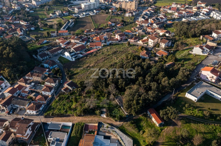 Quinta T3 para Venda em Fânzeres e São Pedro da Cova Foto 47