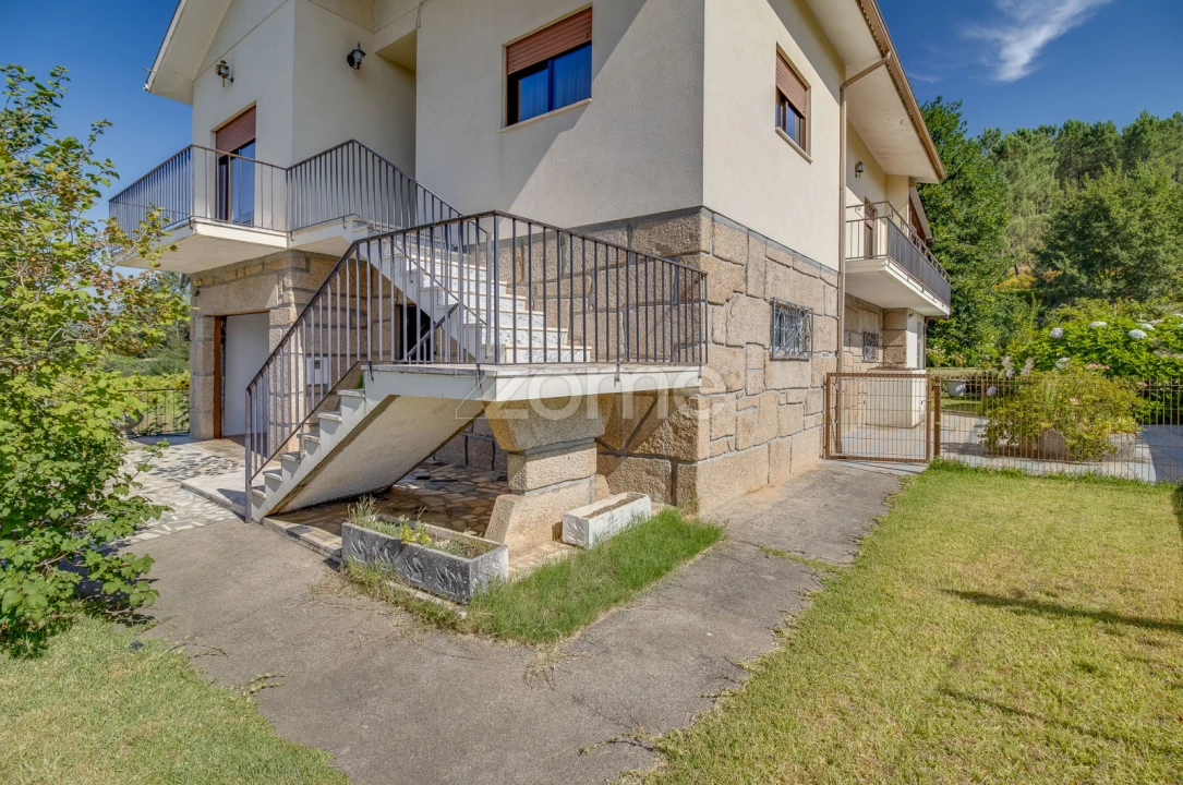 Quinta T4 para Venda em Vila Garcia, Aboim e Chapa Foto 32