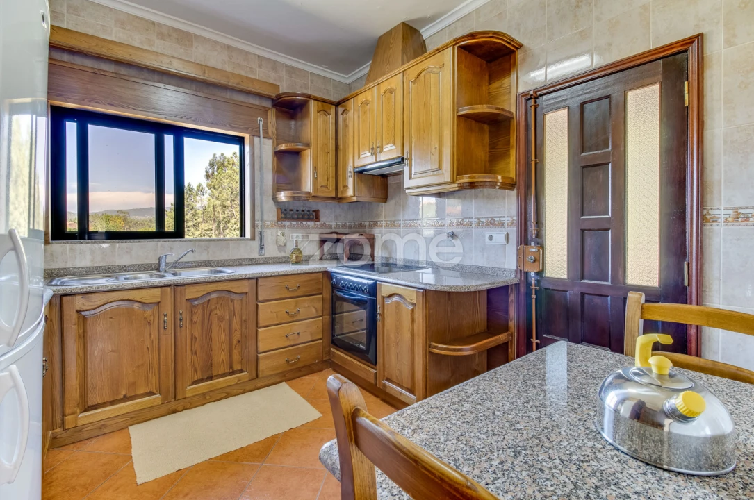 Quinta T4 para Venda em Vila Garcia, Aboim e Chapa Foto 28