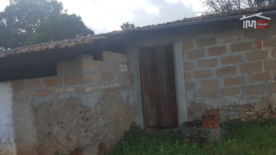 Moradia T2 para Venda em Freixianda, Ribeira do Fárrio e Formigais Foto 7