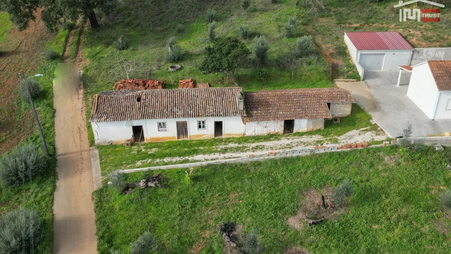 Moradia T2 para Venda em Freixianda, Ribeira do Fárrio e Formigais