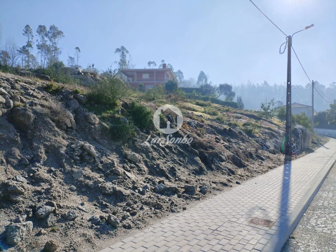 Terreno para Venda em Cepães e Fareja Foto 5