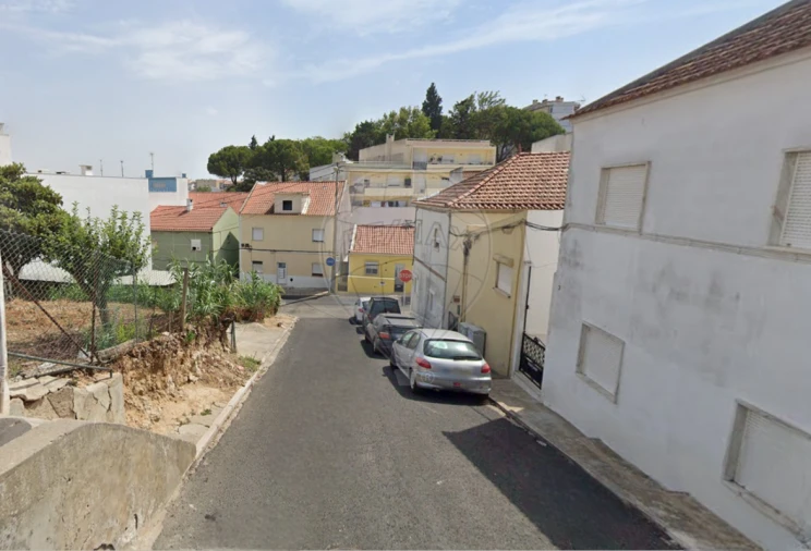 Terreno para Venda em Santa Iria de Azoia, São João da Talha e Bobadela Foto 6