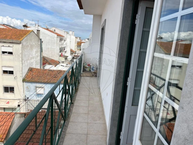 Apartamento T3 para Arrendamento em Almeirim Foto 6