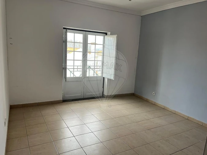 Apartamento T3 para Arrendamento em Almeirim Foto 12
