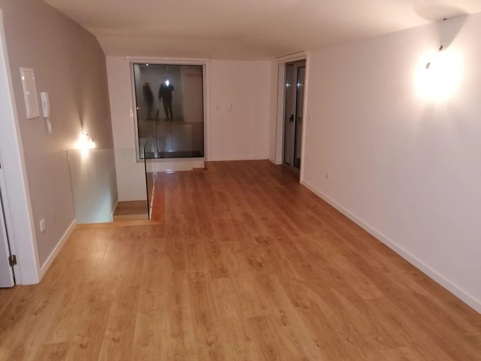 Apartamento T10 para Venda em Viseu Foto 4