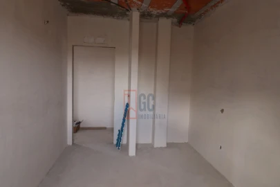 Moradia T3 para Venda em Pedroso e Seixezelo