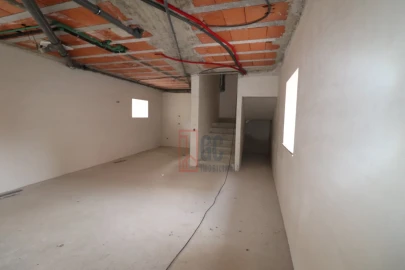 Moradia T3 para Venda em Pedroso e Seixezelo