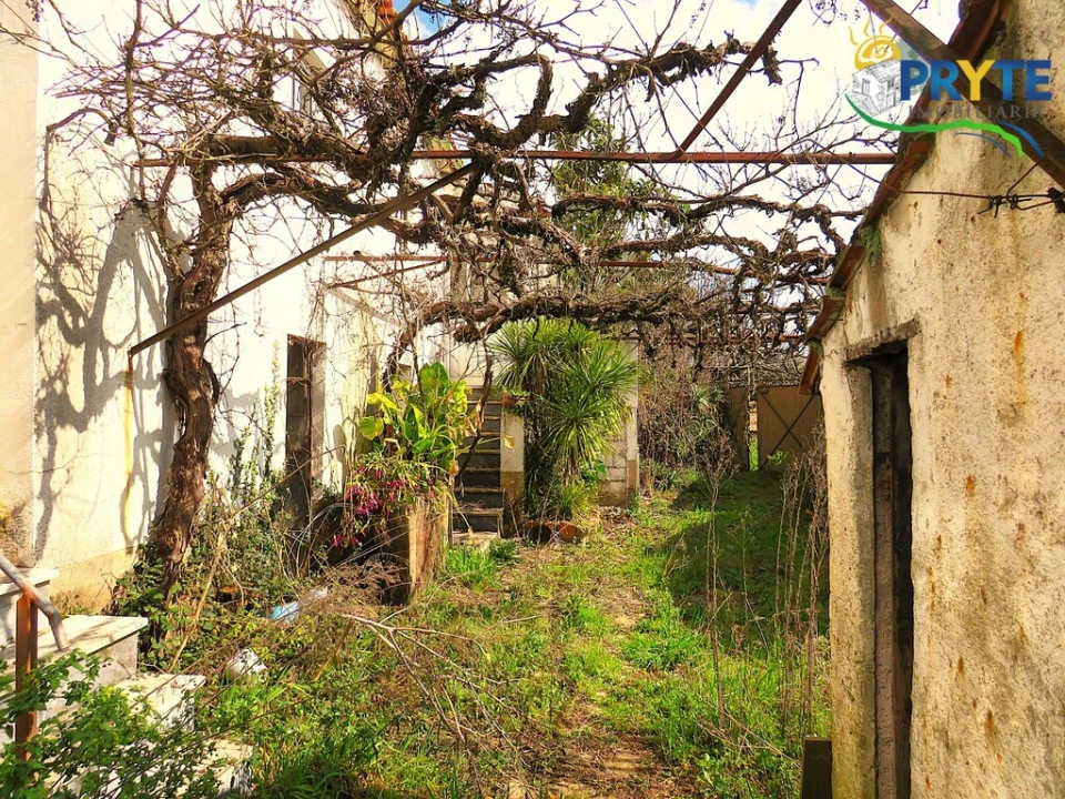 Quinta T3 para Venda em Cabeçudo Foto 14