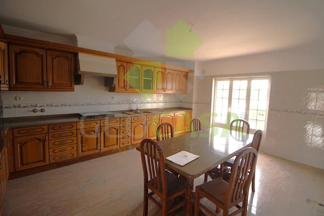 Moradia T4 para Venda em Rio de Mouro Foto 8