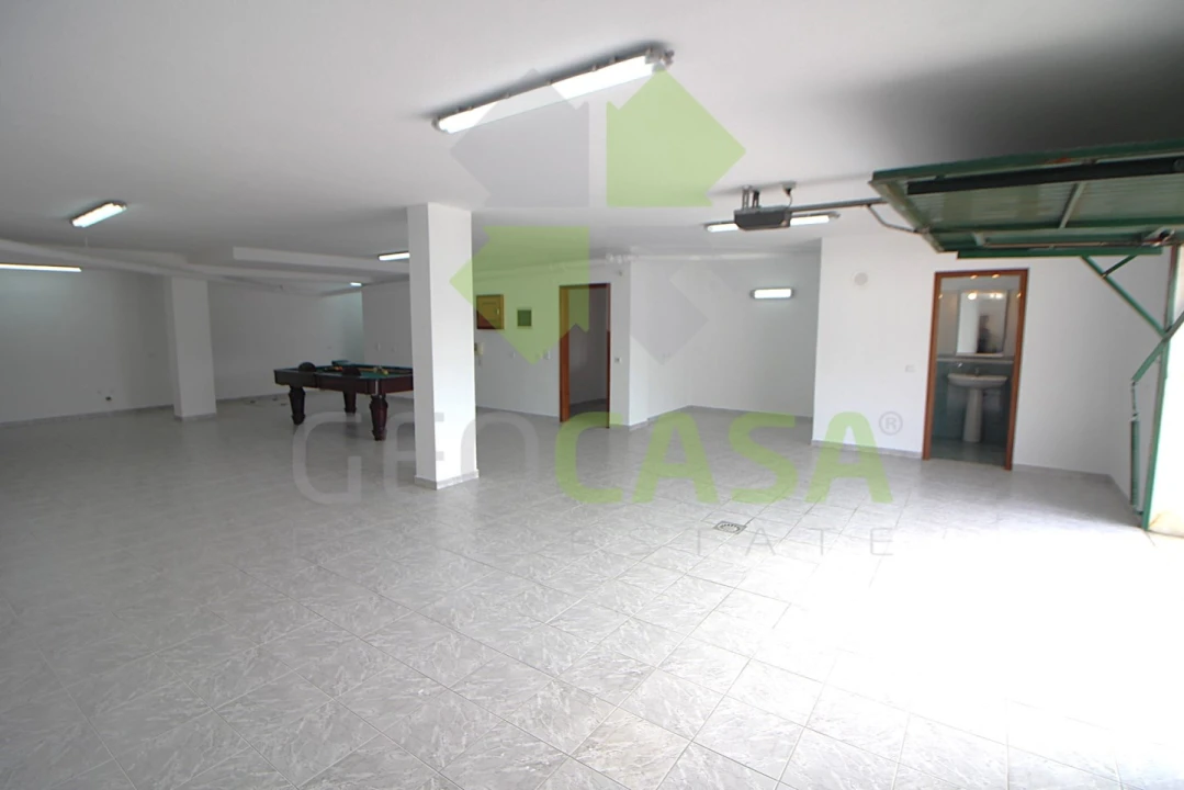 Moradia T4 para Venda em Rio de Mouro Foto 33