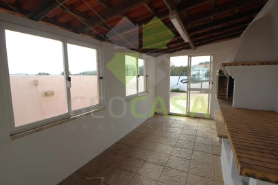 Moradia T4 para Venda em Rio de Mouro