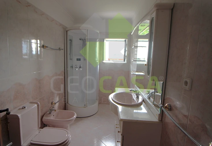 Moradia T4 para Venda em Rio de Mouro Foto 20