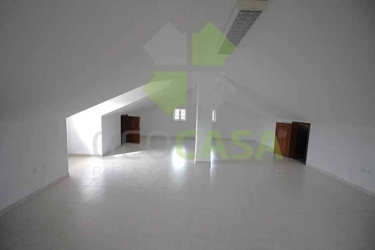 Moradia T4 para Venda em Rio de Mouro Foto 32