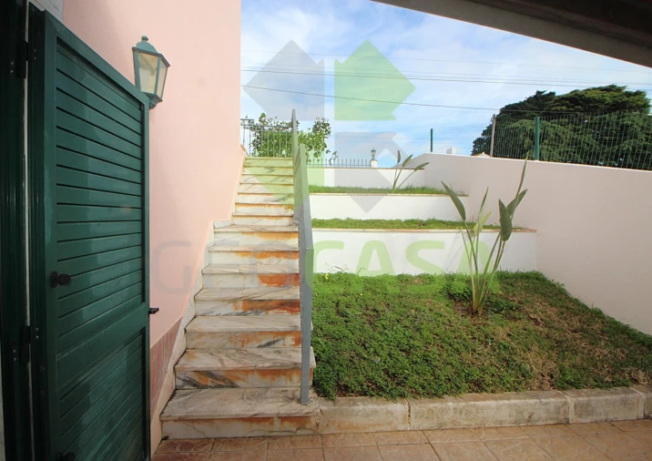 Moradia T4 para Venda em Rio de Mouro Foto 44