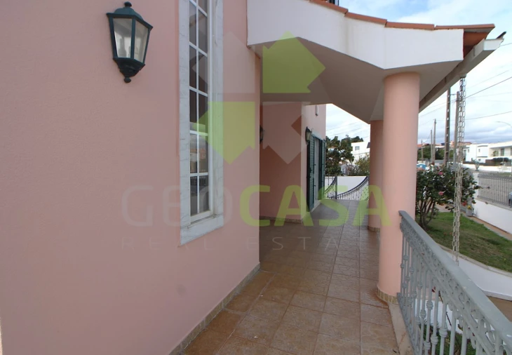 Moradia T4 para Venda em Rio de Mouro Foto 47