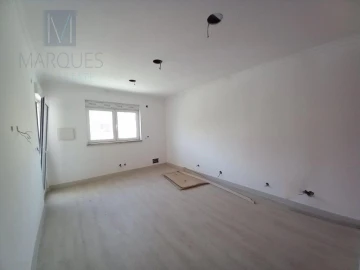 Moradia T5 para Venda em Amora