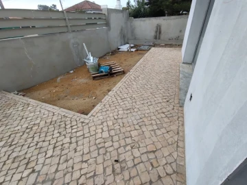 Moradia T4 para Venda em Azeitão (São Lourenço e São Simão)